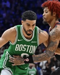 开云-塔图姆半场8投仅1中，三分5中0得到5分5篮板4助攻1失误