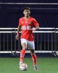 廖力生：大家很重视比赛 国足需有勇气有智慧地拼