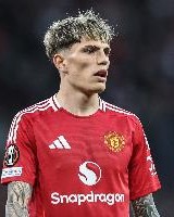 曼晚：曼联若出售加纳乔资金必用于签巴莱巴，17号球衣可无缝衔接