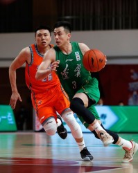 开云入口-争冠组同取开门红！辽篮双枪发威 广东惊险过关