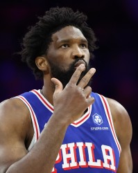 开云体育在线-高效！恩比德26分钟17中11贡献27分6板5助 罚球5中4