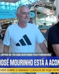 开云体育网址-穆里尼奥：新闻发布会上就是真实的我，现在我要回家吃饭了