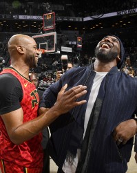 开云体育在线-文斯·卡特：科比与Gigi安息吧 这个世界真的非常想念你们