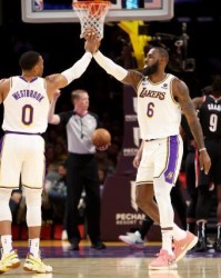 湖人开季至今难求一胜！三分命中率21%怎么赢？