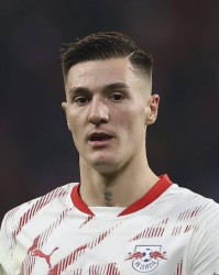 罗马诺：曼联总价8500万欧正式报价塞斯科；纽卡此前已报价9000万