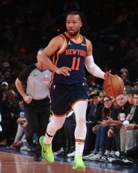 开云体育在线-进攻效率领跑联盟 尼克斯五外阵容兑现顶级火力